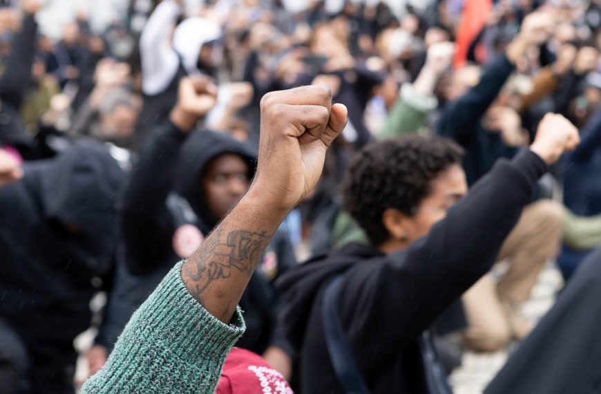 Situação irregular de imigrantes a viver em Portugal