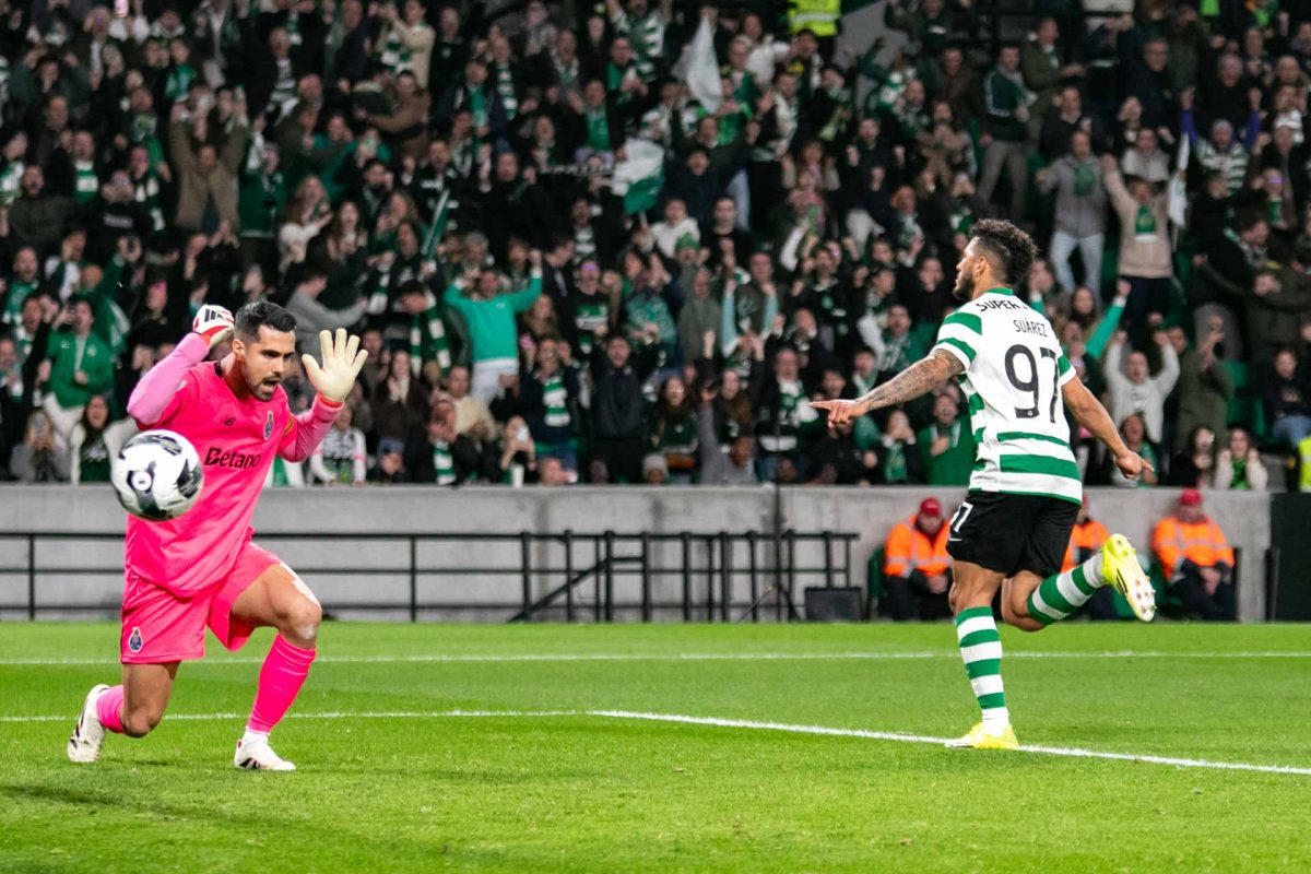 Luis Suárez marca de grande penalidade pelo Sporting frente ao FC Porto na Taça de Portugal