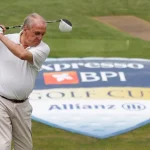 Francisco Pinto Balsemão executa uma tacada durante uma das suas participações no Golf