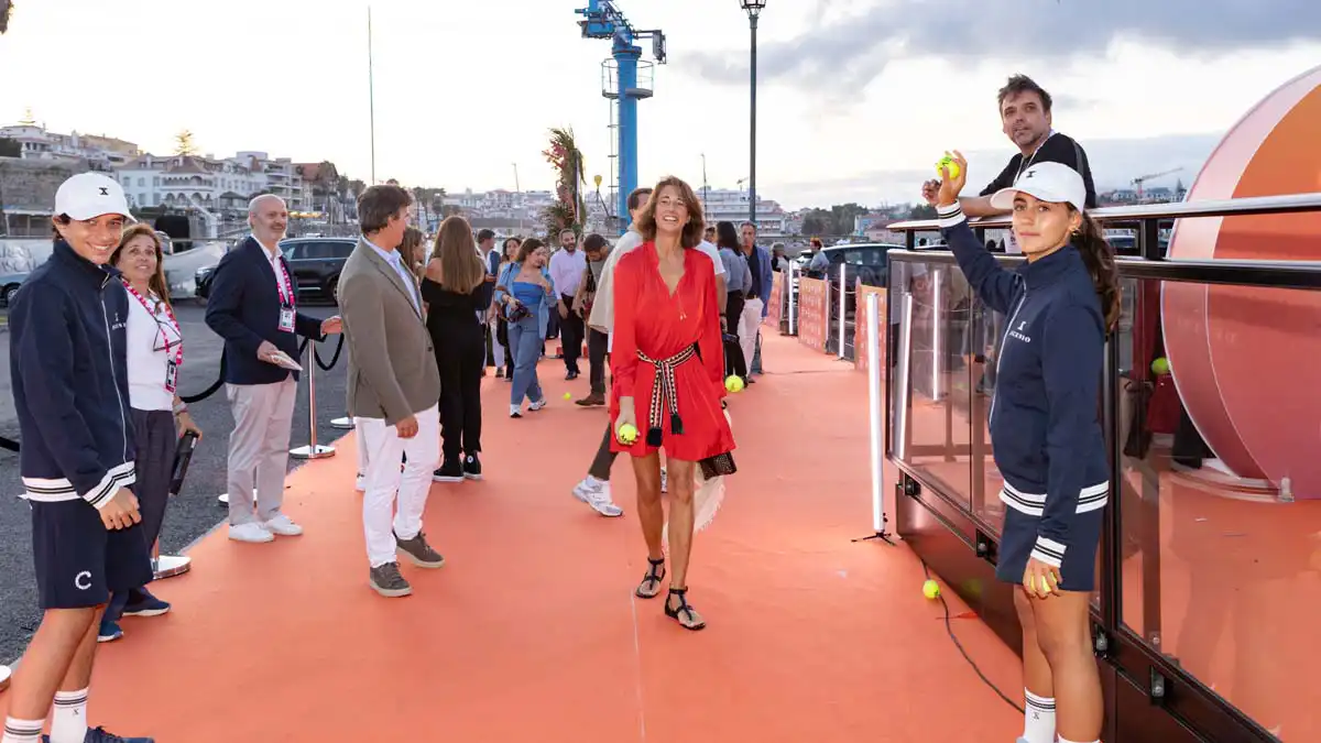 Espaço do Millennium Estoril Open na Festa de Verão da TVI, onde convidados participaram numa ativação promocional do torneio, reforçando a ligação entre o ténis e um dos eventos sociais mais mediáticos do verão português.