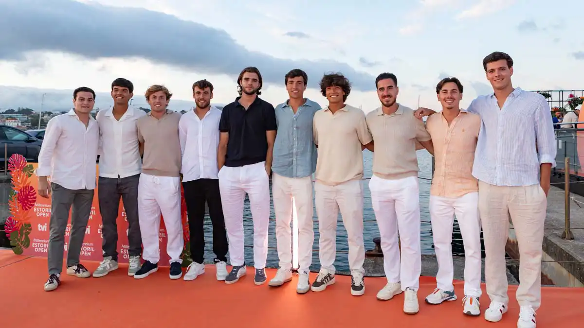 Grupo de jogadores convidados do Millennium Estoril Open durante a Festa de Verão da TVI, na Marina de Cascais.